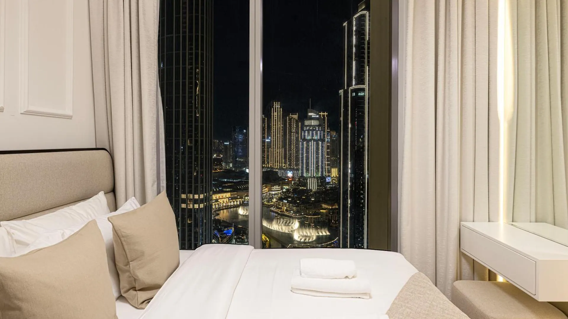 Luxury 4Br Burj Khalifa & Fountain Views Lägenhet Dubai Förenade Arabemiraten